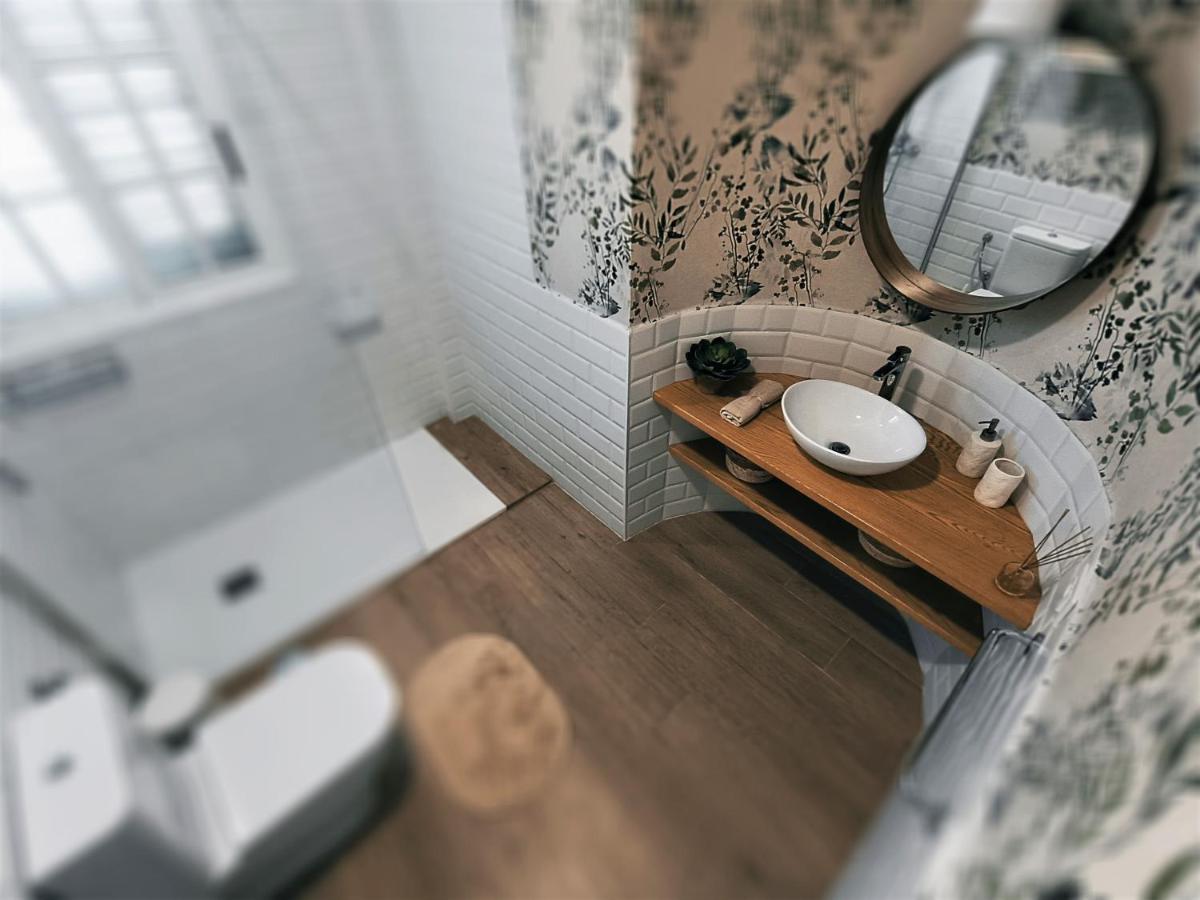 Charming & Sunny Apartment With Ocean View 아데제 외부 사진