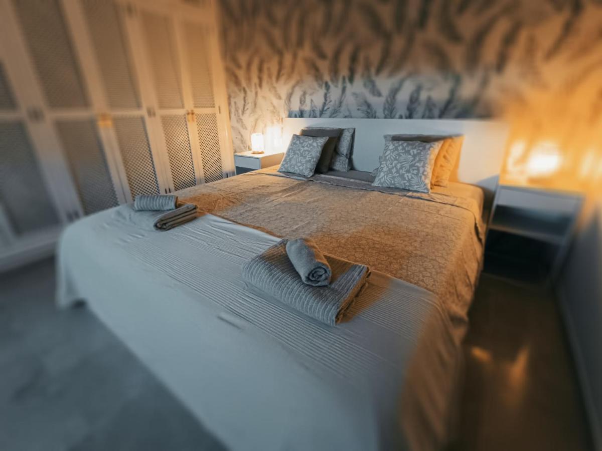 Charming & Sunny Apartment With Ocean View 아데제 외부 사진