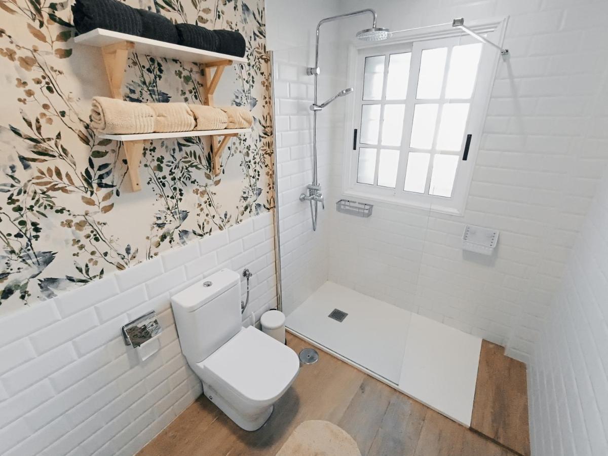 Charming & Sunny Apartment With Ocean View 아데제 외부 사진