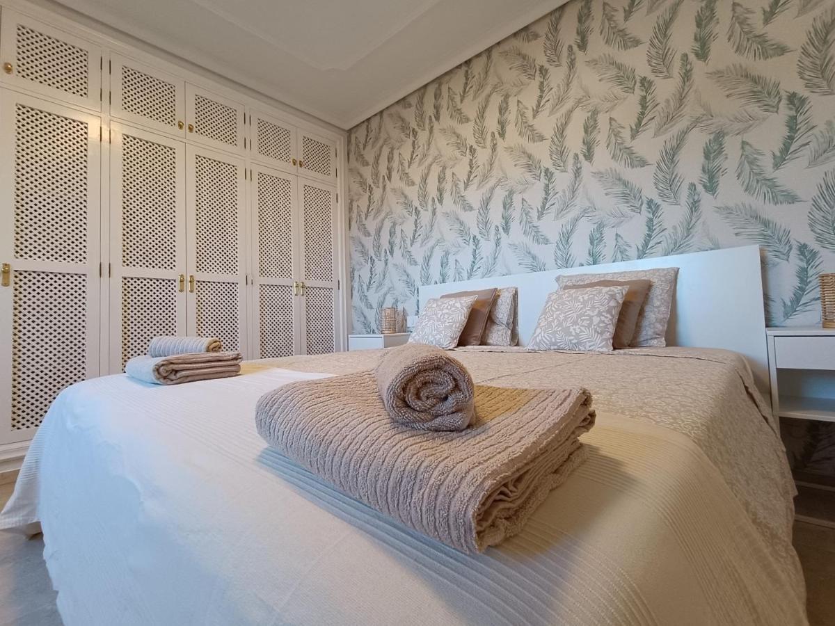 Charming & Sunny Apartment With Ocean View 아데제 외부 사진