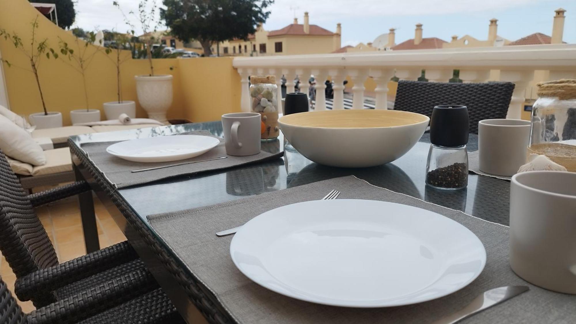 Charming & Sunny Apartment With Ocean View 아데제 외부 사진